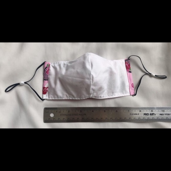 Hearts Adult Duckbill Style Mask - Picture 3 of 7